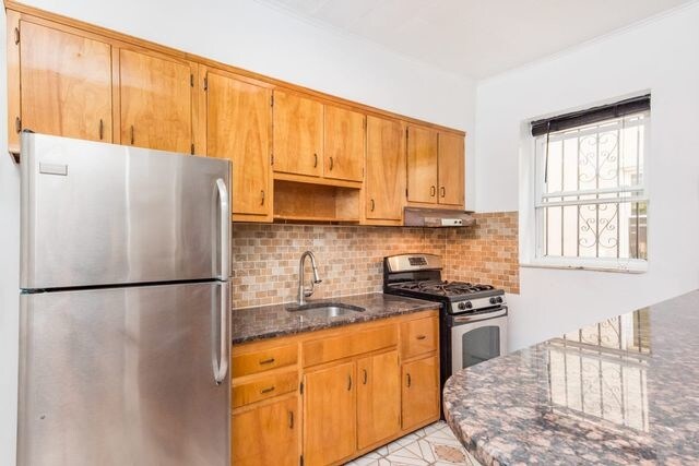 Primary Photo - 21-36-36 36th St