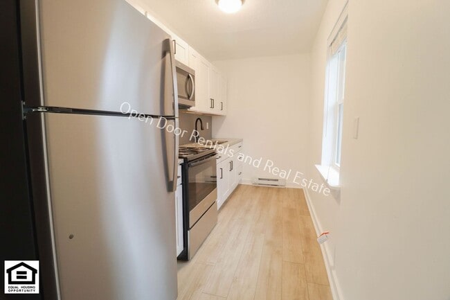 Building Photo - 1823 Griswold Dr