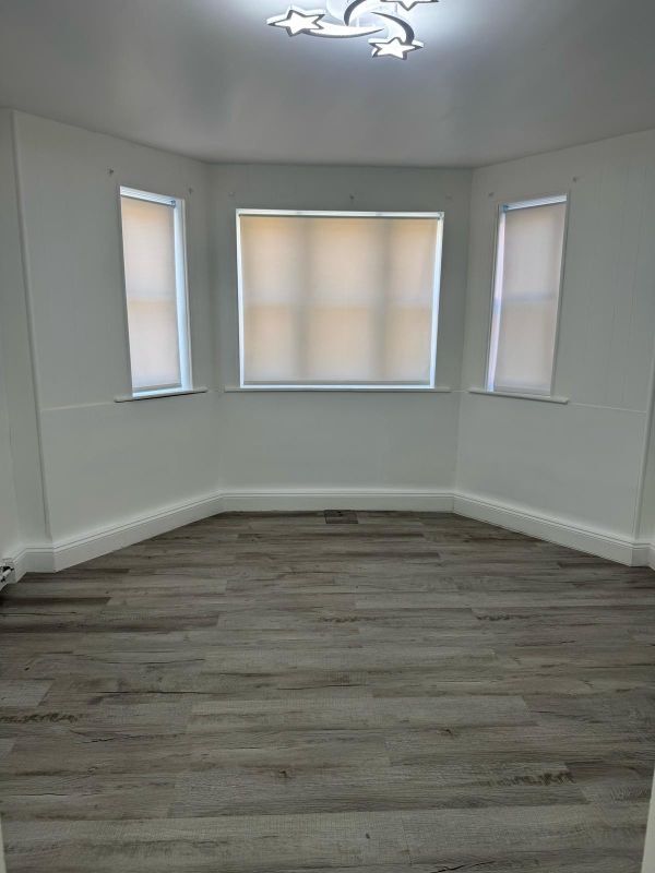 Building Photo - 208 Tibbetts Rd