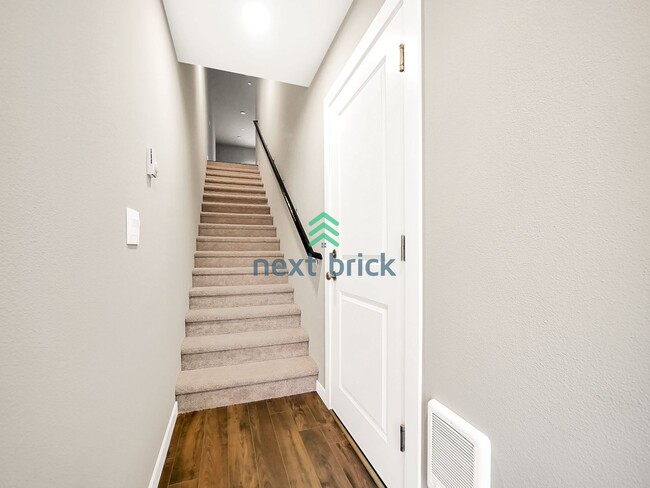 Building Photo - Brand New Townhome for Rent!