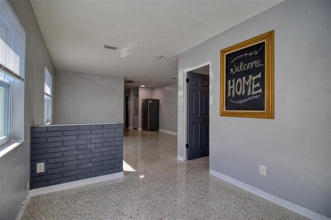 Foto del edificio - 634-615 15th Ave S