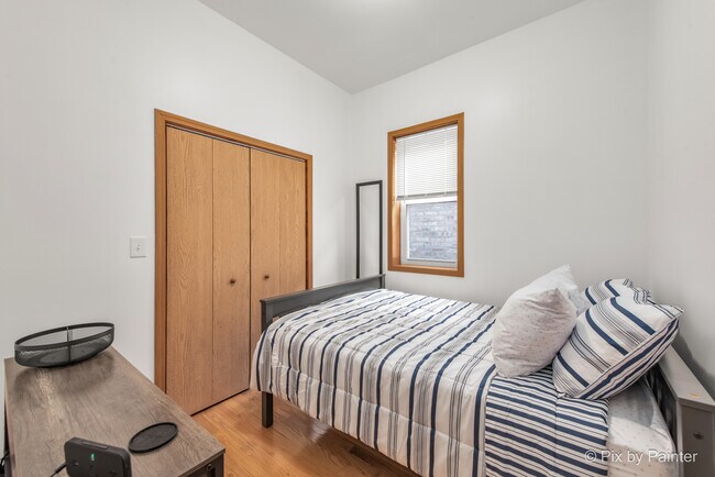 Foto del edificio - 3305 S Bell Ave