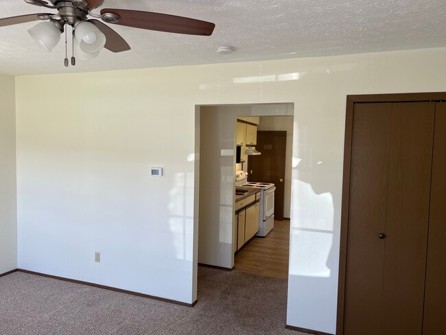 Building Photo - 41056 Butternut Park Ct
