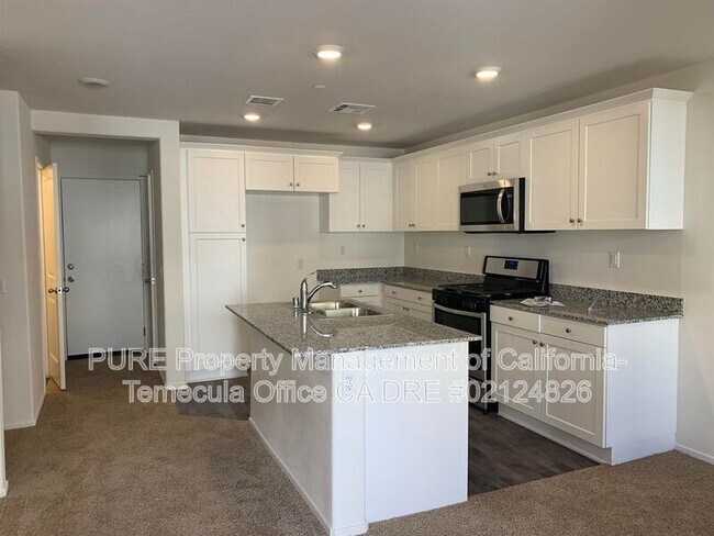 Building Photo - 28421 Oriole Way