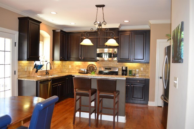 Building Photo - 1112 Heritage Knoll Dr