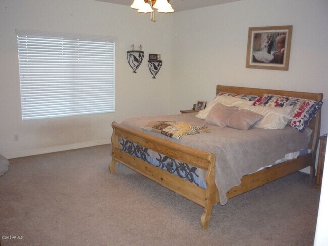 Foto del edificio - 11195 N 165th Ave