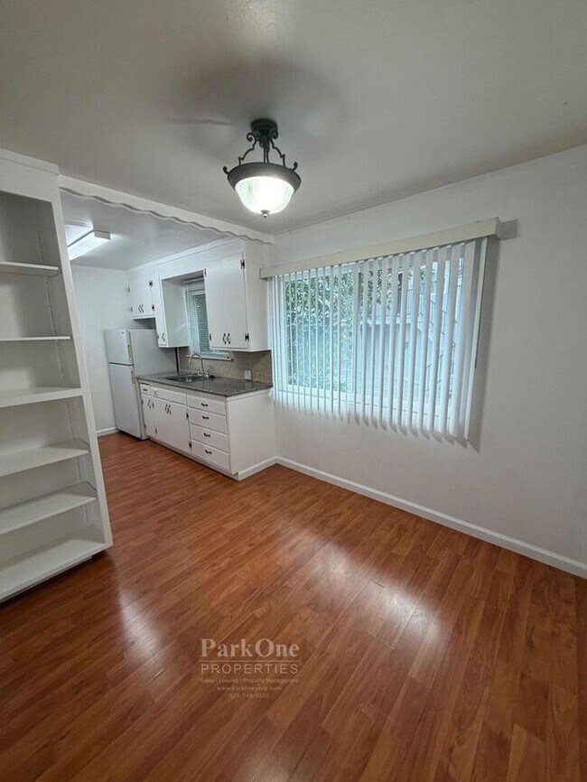 Foto del edificio - Walk to Downtown Walnut Creek, Close to BART, Freeway Access