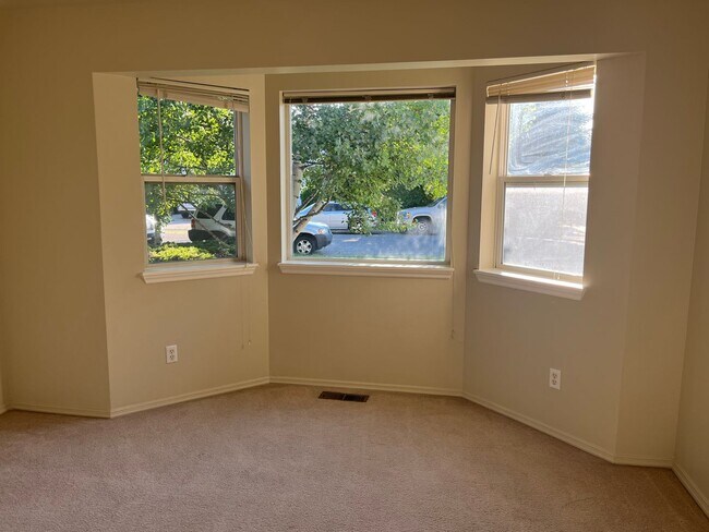 Foto del edificio - 2 Bed/2 Bath Condo