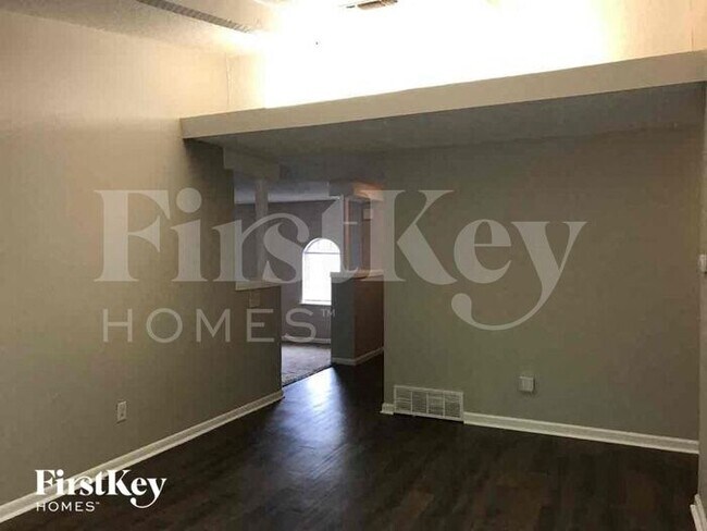 Foto del edificio - 1602 Geraldine Ln