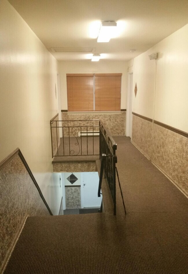 Último piso - 515 Bound Brook Rd