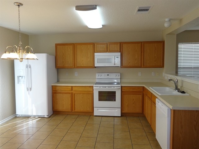 Foto del edificio - 4906 Ancient Elm