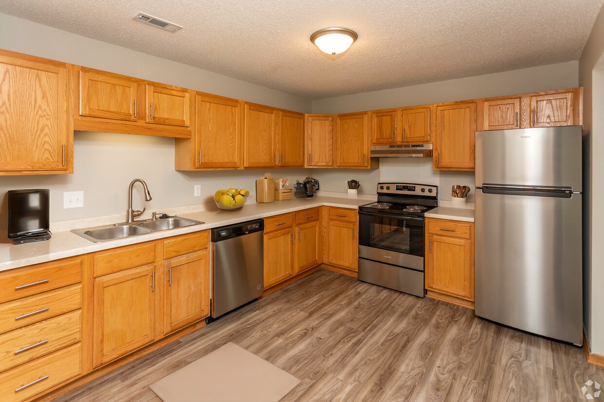 Foto principal - Dakota Townhomes