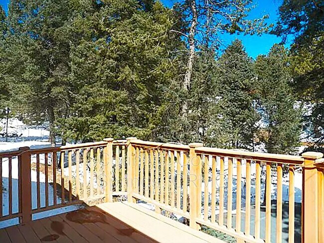 Building Photo - 94 Summit Lake Dr
