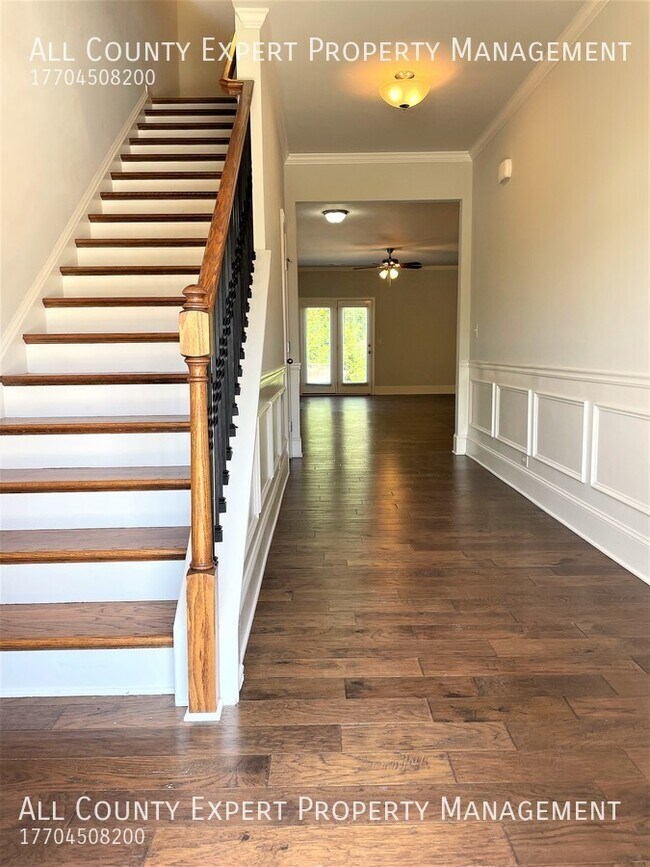 Foto del edificio - 6512 Crosscreek Ln
