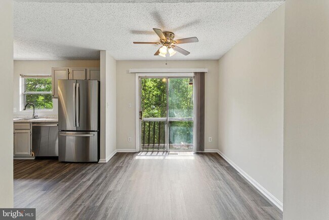 Foto del edificio - 505 Knollwood Ct