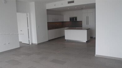 Building Photo - 68 SE 6th St