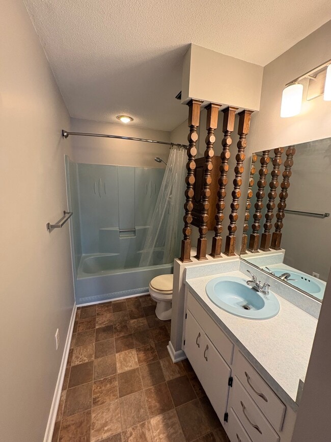 Building Photo - 1706 Getz Rd