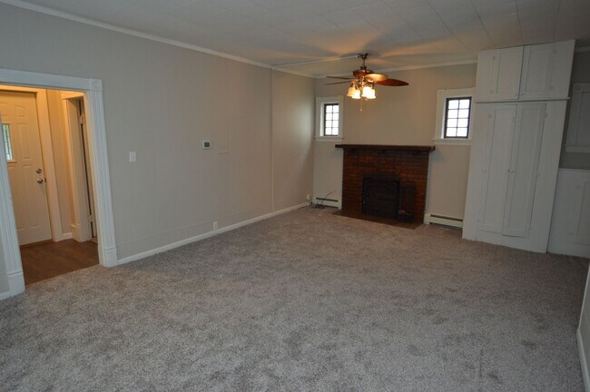 Foto del edificio - Updated 5 Bedroom House for Rent Near Downtown!