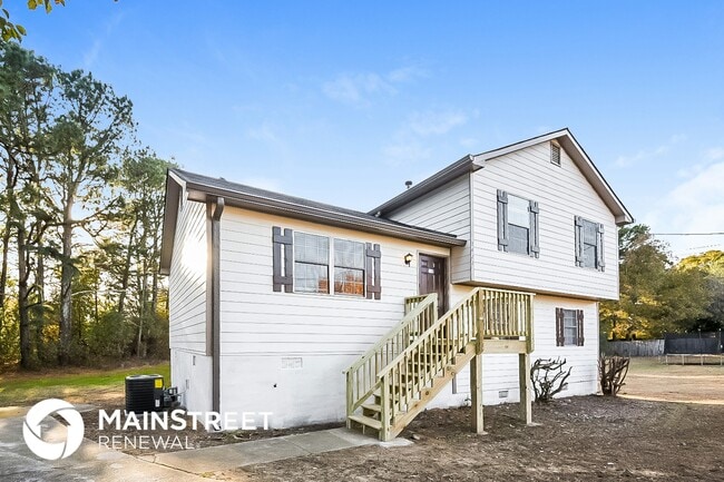 Building Photo - 2422 Range Heights Terrace