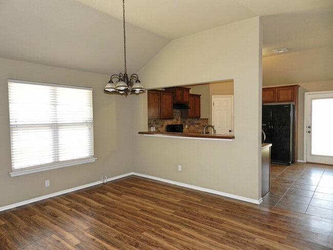 Building Photo - 4827 Southwest Waterstone Place