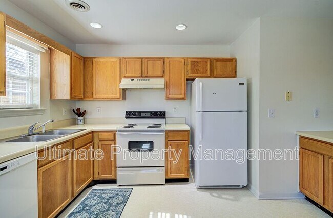Building Photo - 1208 Faulkenberry Rd
