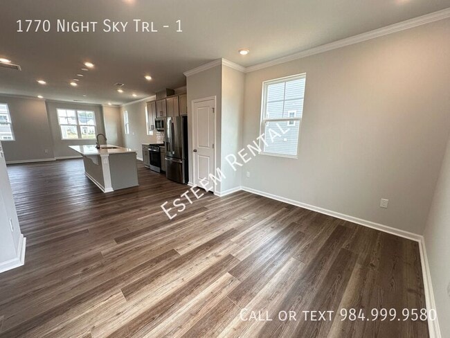 Foto del edificio - 1770 Night Sky Trl