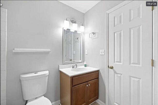 Building Photo - 614 Cypress Pointe St
