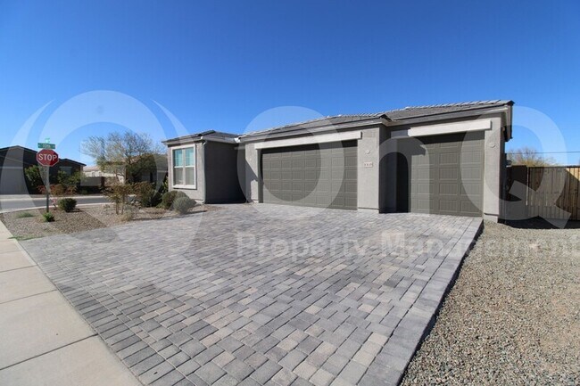 Foto del edificio - 1068 W Hess Ave