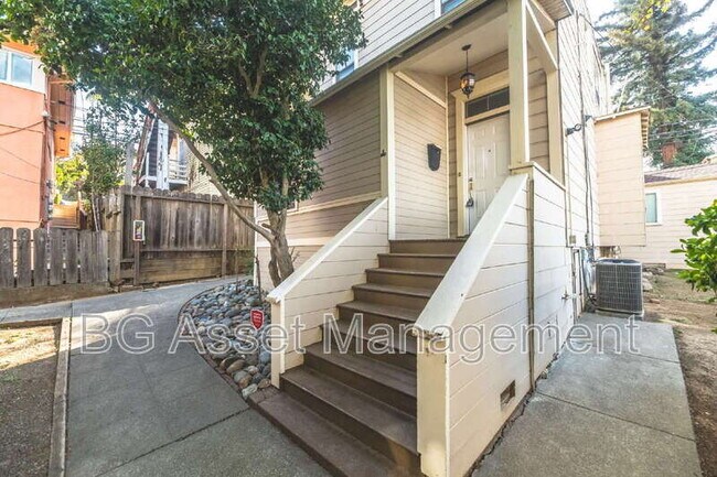 Foto del edificio - 639 Carolina St