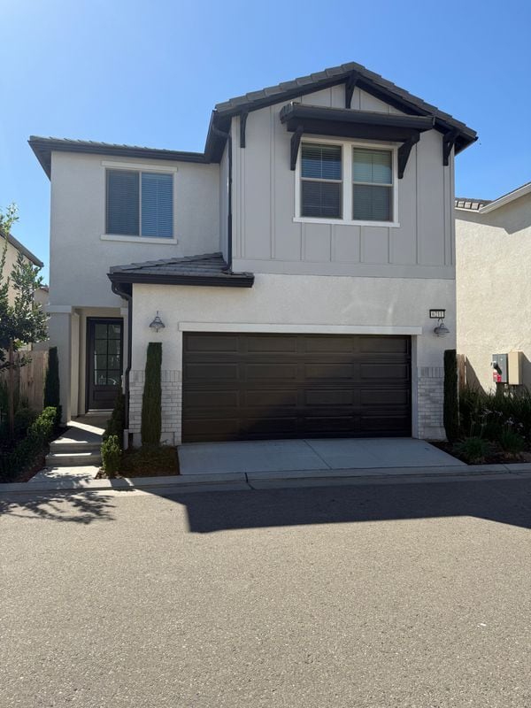 Foto del edificio - 6211 E Sasha Dr