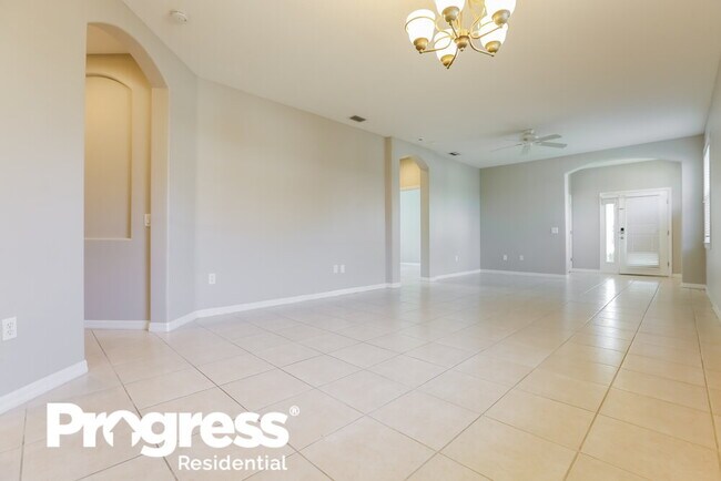 Building Photo - 1396 Daryl Dr