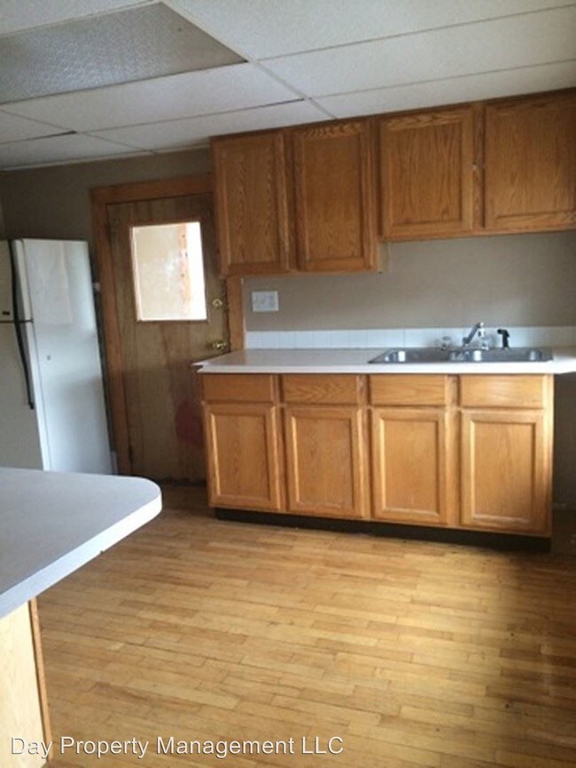 Building Photo - 404 Nassau St