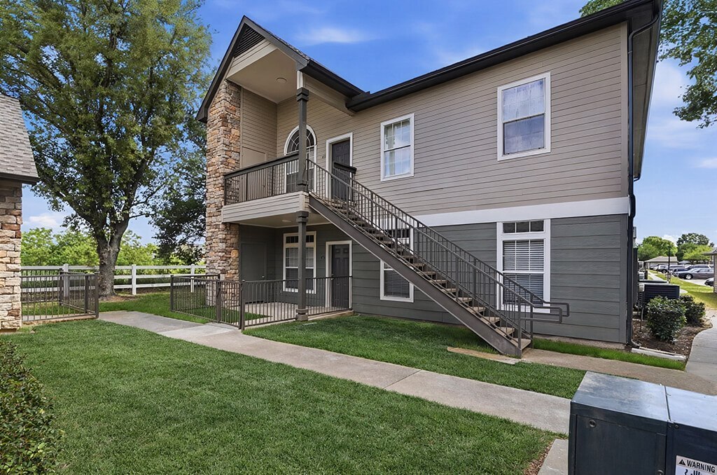 Almeda Park Apartments - 10950 Tanner Park Ct Houston, TX 77075