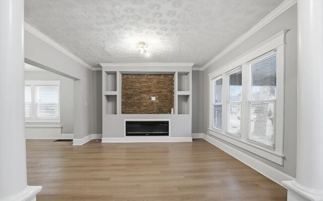 Foto del edificio - 931 N Oakland Ave