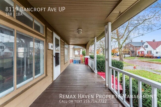 Building Photo - 8119 Bancroft Ave. UP, Cleveland - Spaciou...