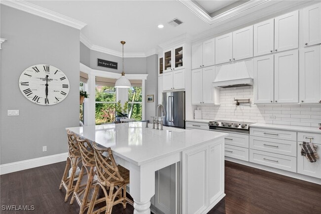 Building Photo - 24920 Divot Dr