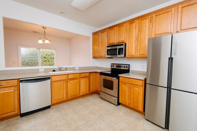 Foto del edificio - Lovely 3BR Townhouse in NW Raleigh! Availa...