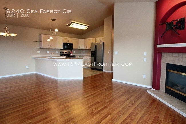 Building Photo - 9240 Sea Parrot Cir