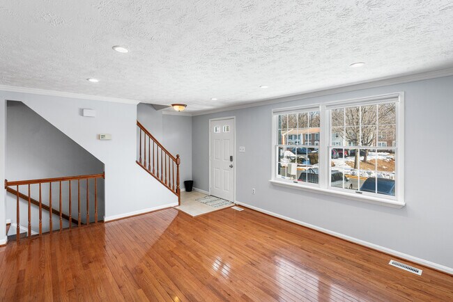 Foto del edificio - 19136 Willow Spring Dr