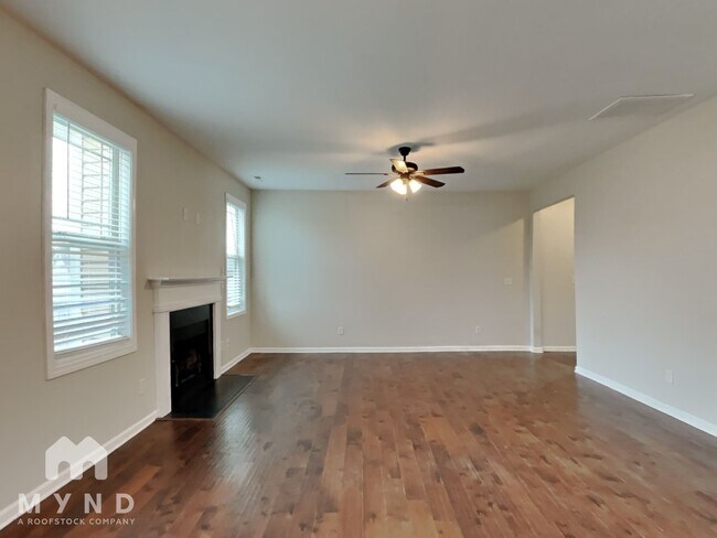 Foto del edificio - 225 E Webber Ln