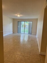 Building Photo - 15205 NE 6th Ave