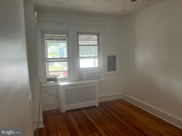 Building Photo - 1008 Lincoln Ave