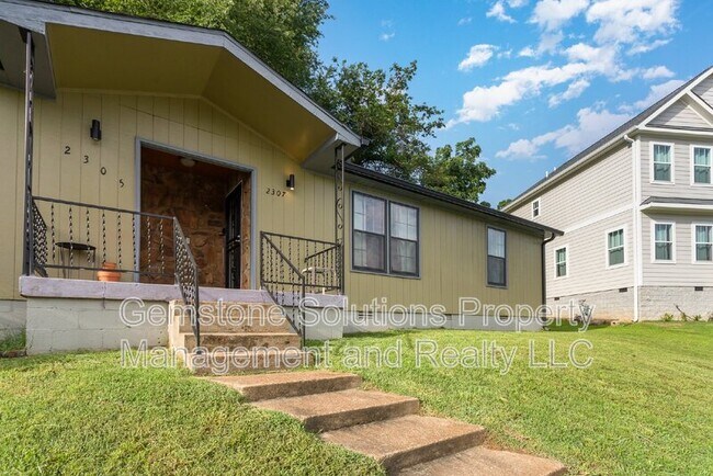 Building Photo - 2307 Dalebrook Ct