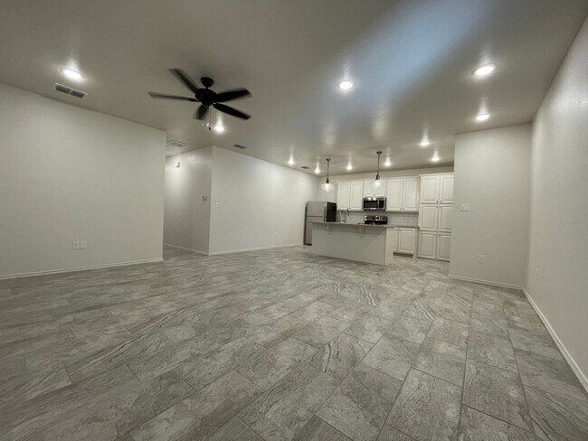 Foto del edificio - Beautiful New Townhome in North Lubbock Cl...