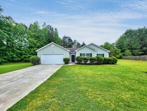 Building Photo - 1617 Brook Ln