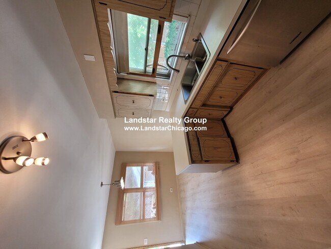 Foto del edificio - 4628 Plainfield