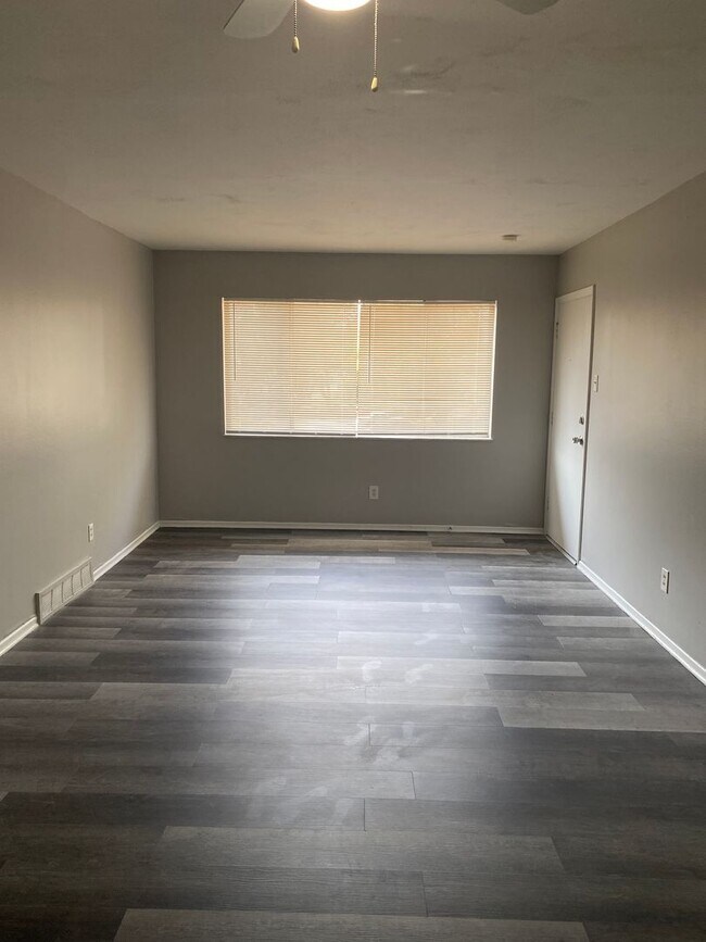 Foto del edificio - Updated 2 Bedroom One Bath Apt in Florissant!