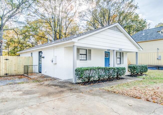 Building Photo - Renovated Home For Rent in Great Location!!!
