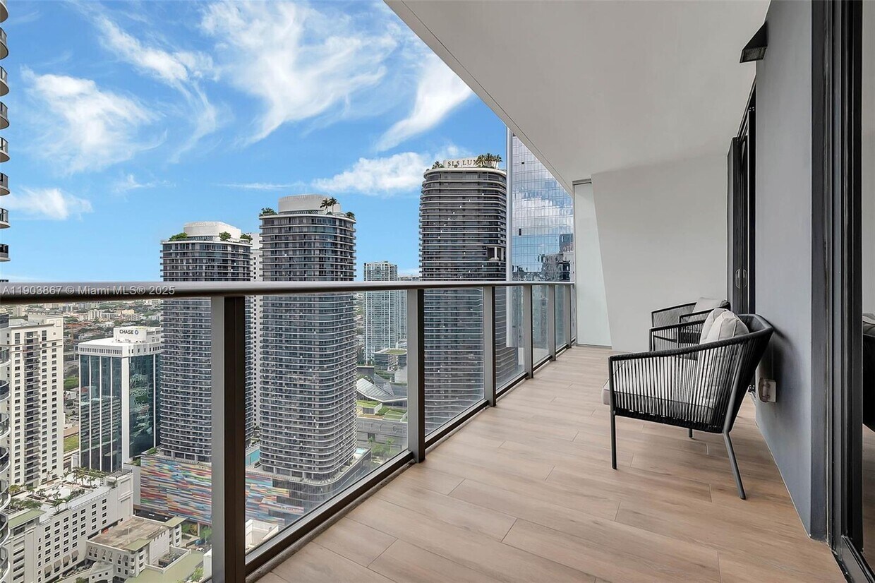 Foto principal - 1010 Brickell Ave