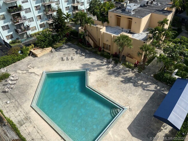 Foto del edificio - 1470 NE 125th Terrace